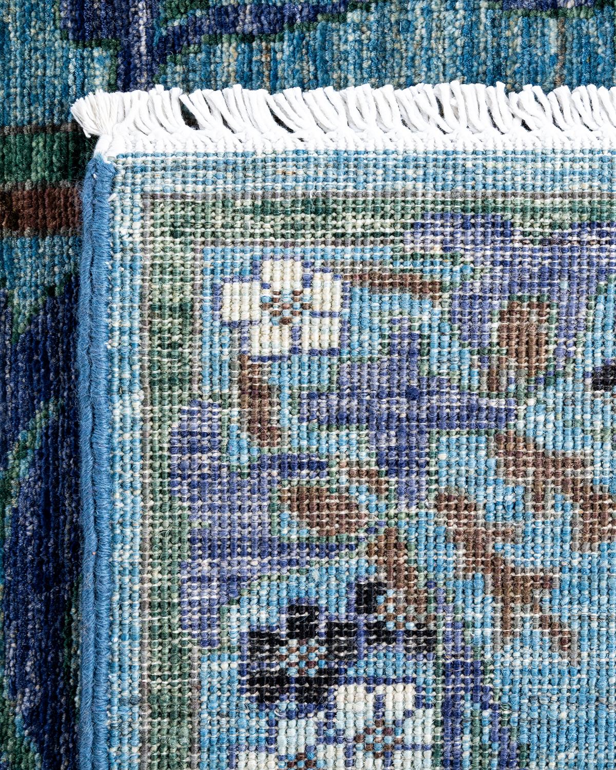 Contemporary Arts & Crafts Hand Knotted Wool Blue Runner (21. Jahrhundert und zeitgenössisch) im Angebot
