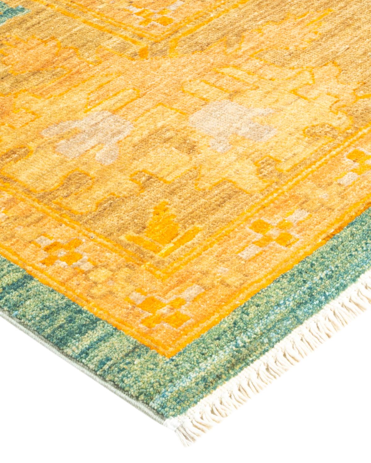 With simple, bold, yet informal designs and a broad palette of colors that ranges from earthy hues to brilliant gems, the rugs in the Arts & Crafts collection infuse a room with a sense of sophisticated rebellion. Nature-inspired motifs are the