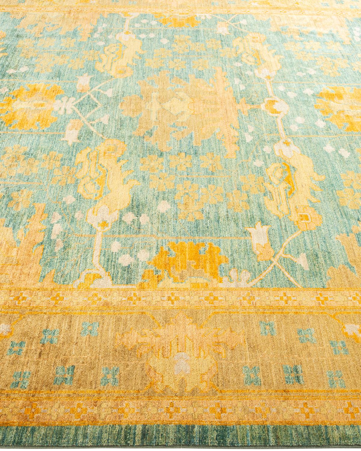 Contemporary Arts & Crafts Hand Knotted Wool Green Area Rug In New Condition For Sale In Norwalk, CT