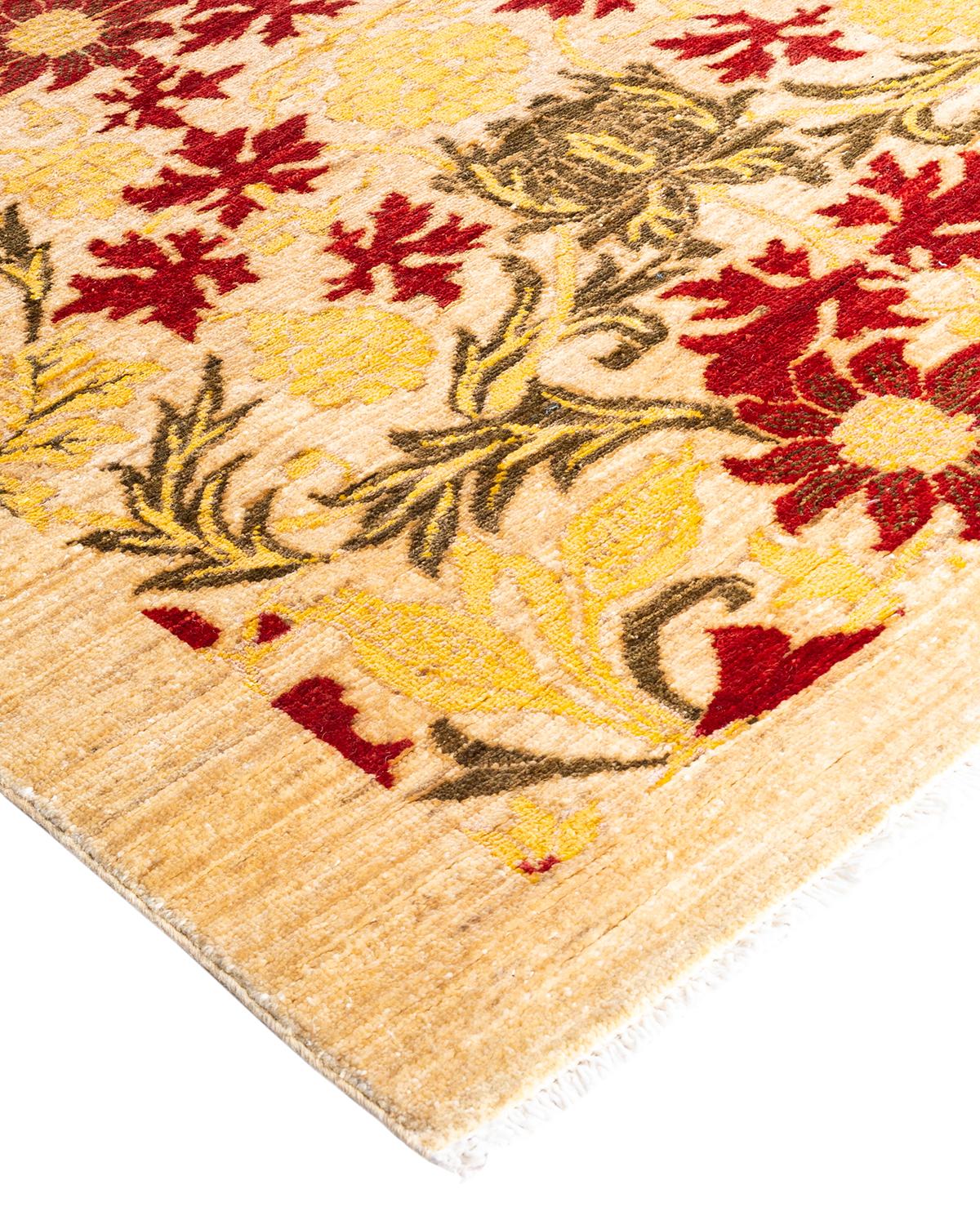 With simple, bold, yet informal designs and a broad palette of colors that ranges from earthy hues to brilliant gems, the rugs in the Arts & Crafts collection infuse a room with a sense of sophisticated rebellion. Nature-inspired motifs are the