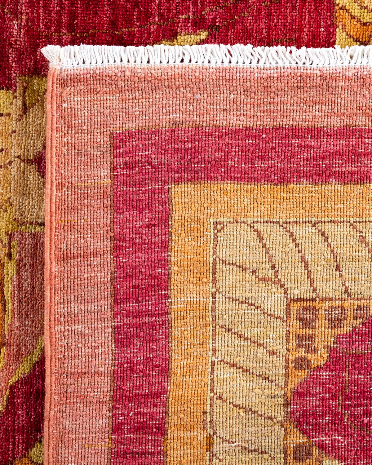 Contemporary Arts & Crafts Hand Knotted Wool Pink Area Rug  (21. Jahrhundert und zeitgenössisch) im Angebot