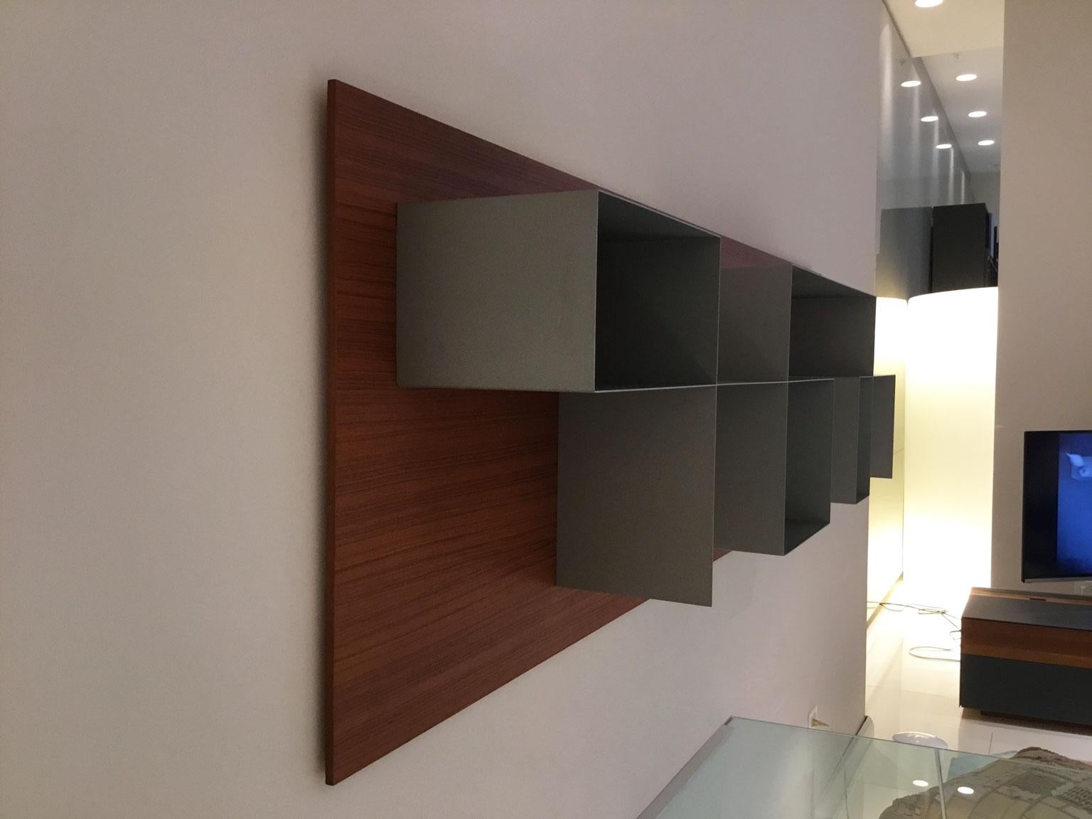 asymmetrical shelves
