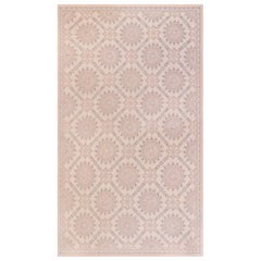 Contemporary Aubusson Design Beige und Blau Nadelarbeitsteppich von Doris Leslie Blau Contemporary Aubusson Design Beige und Blau Nadelarbeitsteppich von Doris Leslie Blau