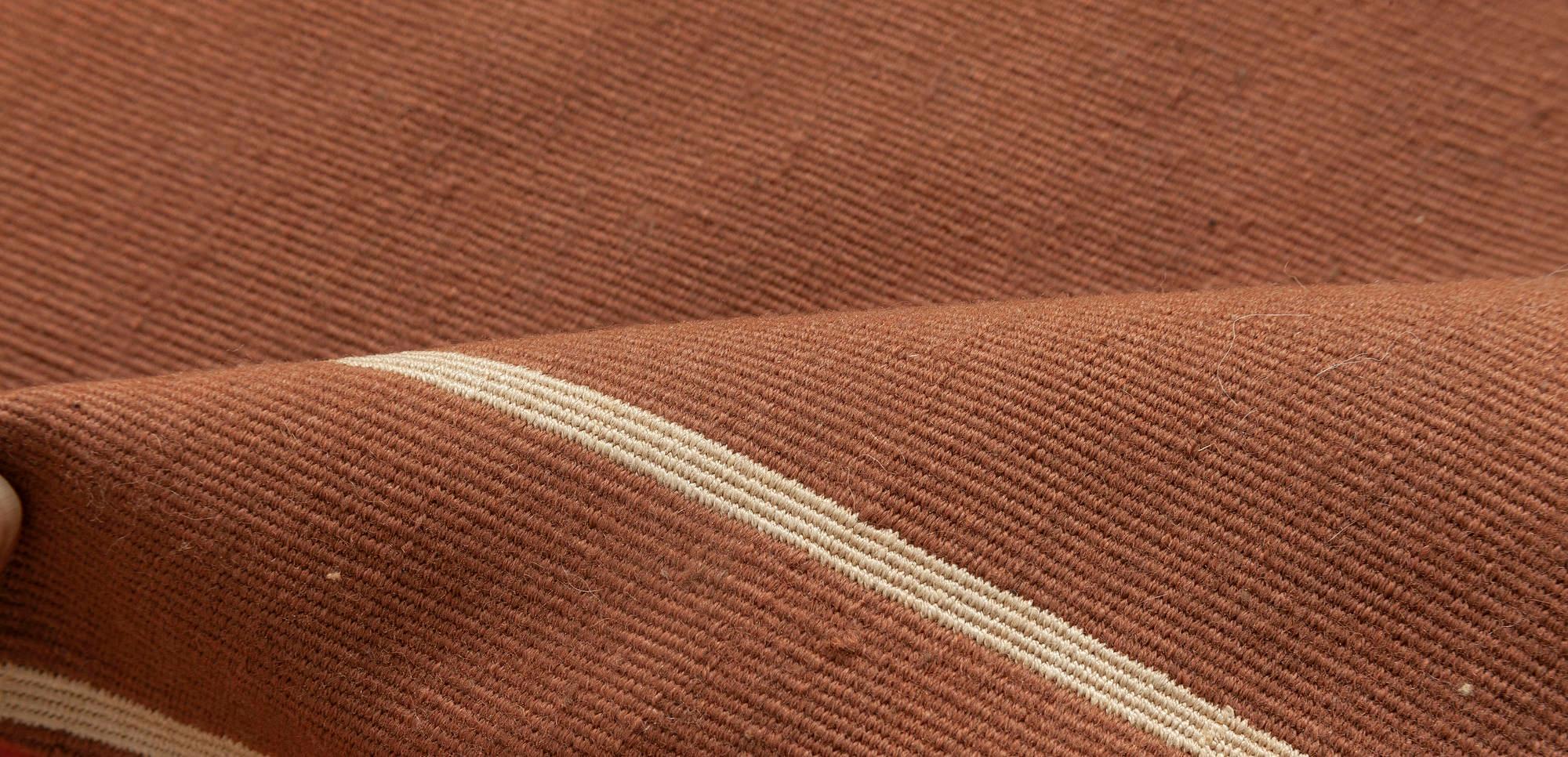 Tappeto contemporaneo con design Aubusson di Diana Sawicki per Doris Leslie Blau.
Dimensioni: 5'10