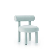 Contemporary Baby Chair 'Gropius CS1' von NOOM, aus Magic Velvet 2227
