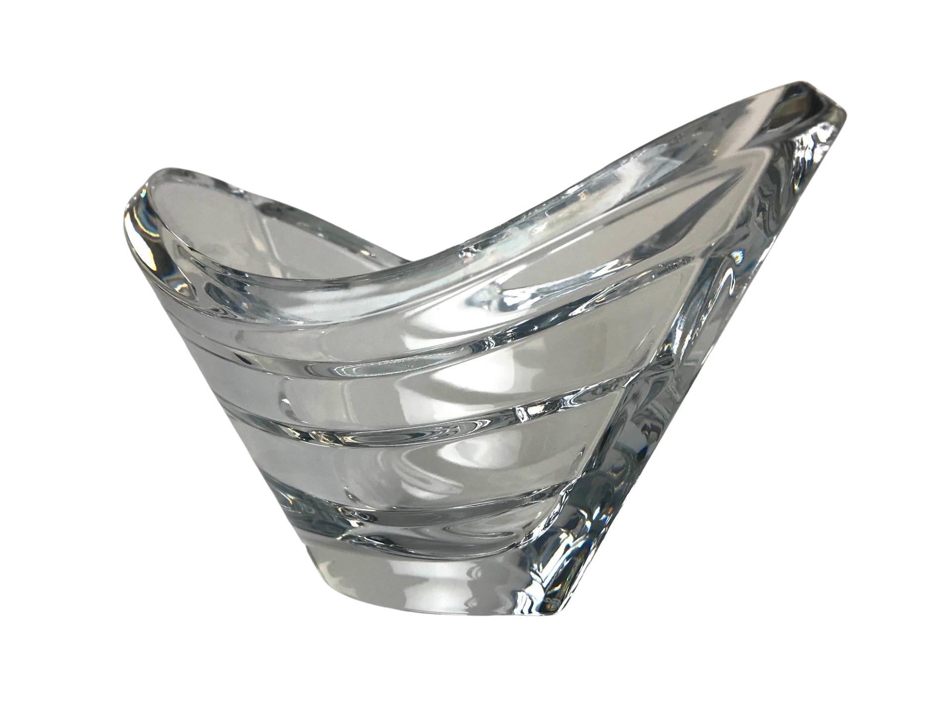 Hand-Crafted Contemporary BACCARAT Wave Crystal Bowl France 