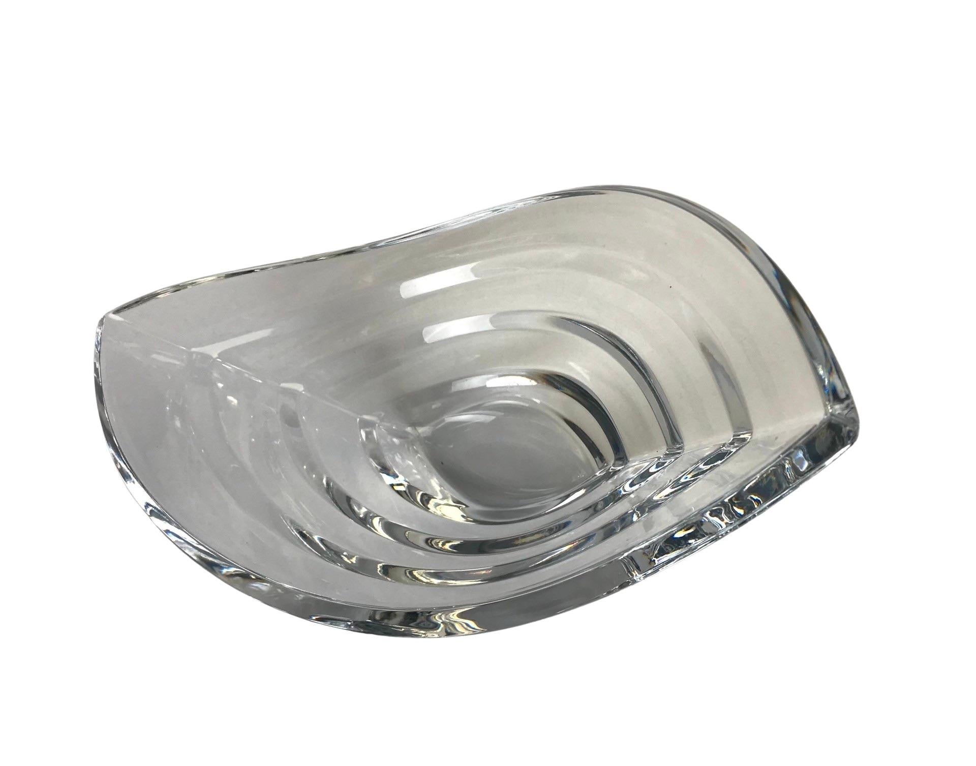 Contemporary BACCARAT Wave Crystal Bowl France  2