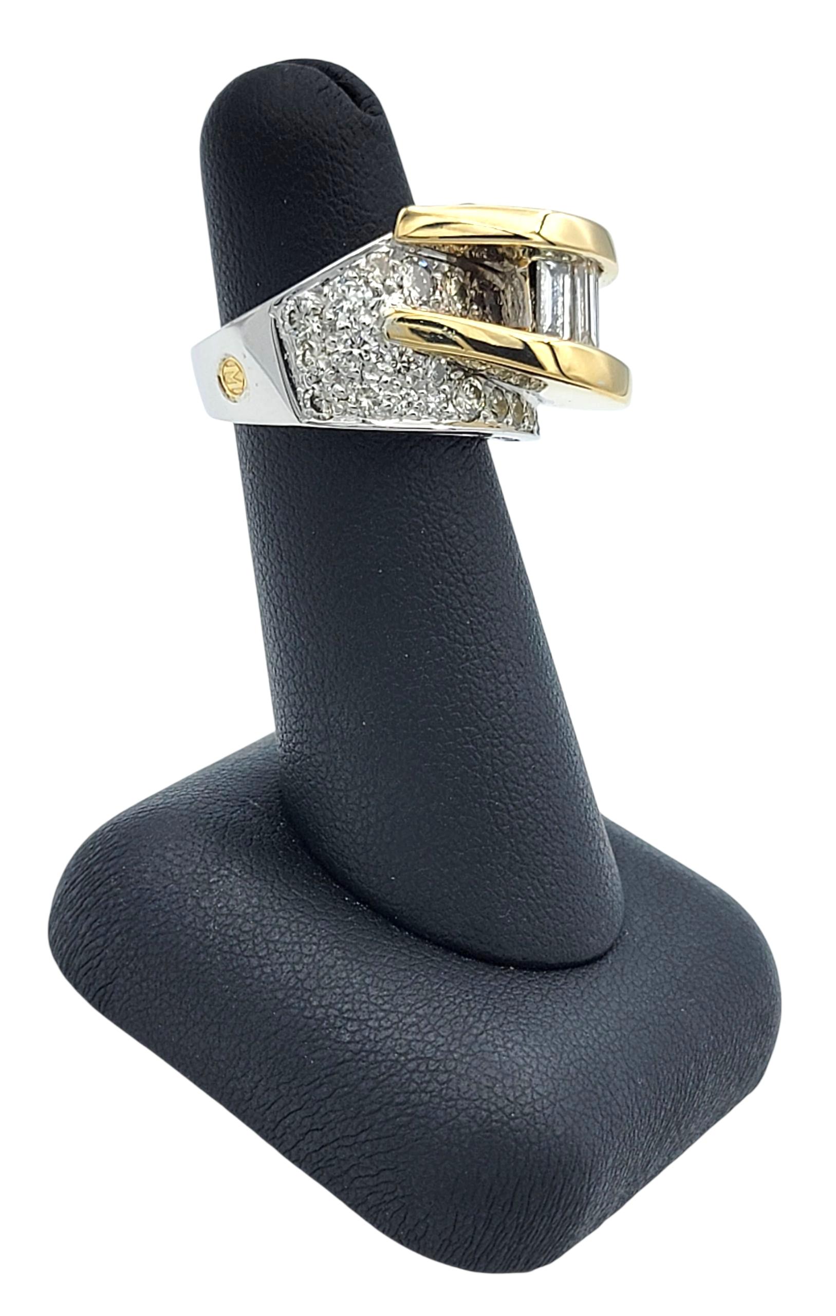 Zeitgenössischer Baguette- und runder Diamant-Statement-Ring aus zweifarbigem 14-karätigem Gold im Angebot 11
