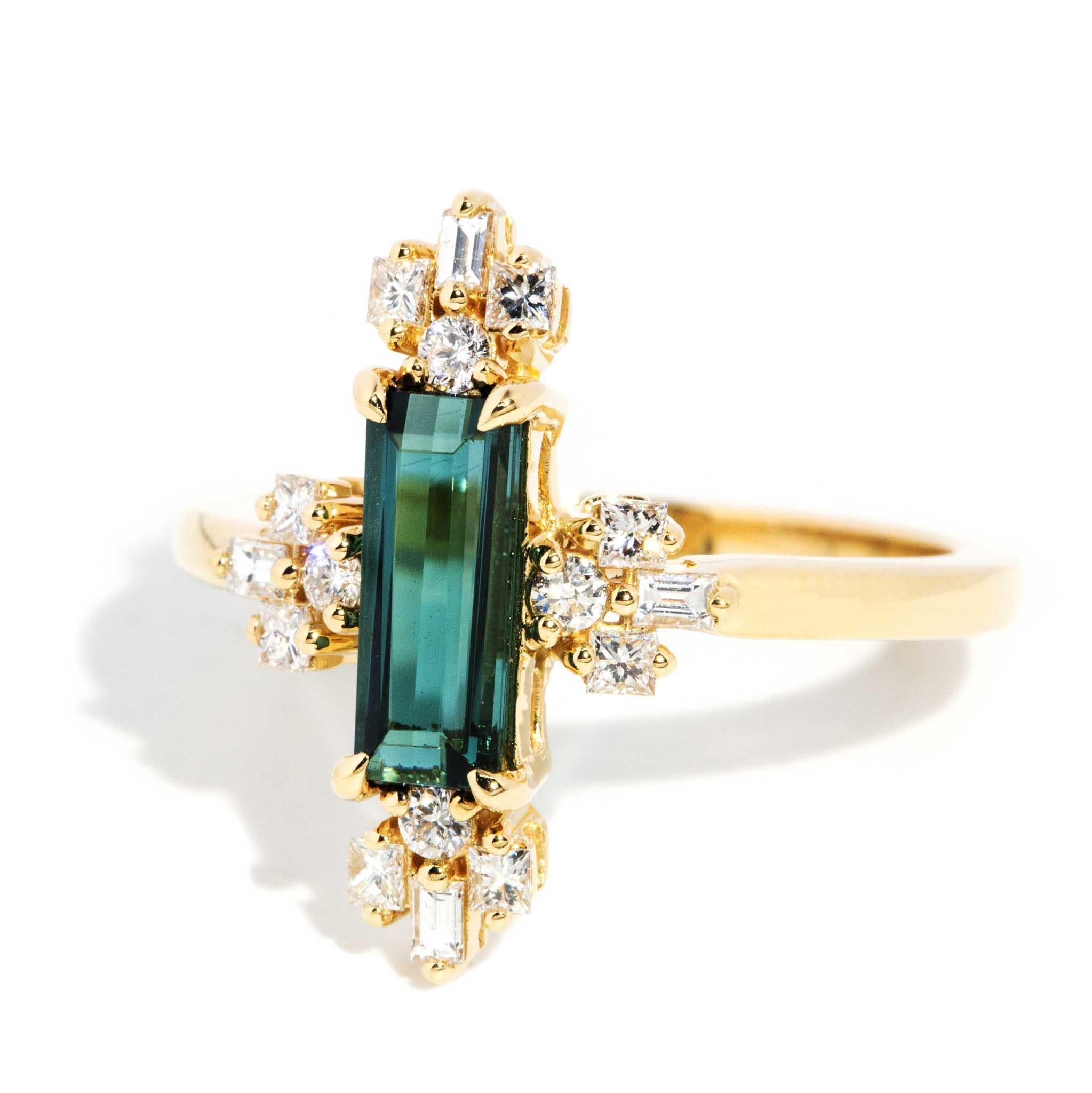 Contemporary Baguette Indicolite Tourmaline & Diamond Ring 18 Carat Yellow Gold In New Condition For Sale In Hamilton, AU