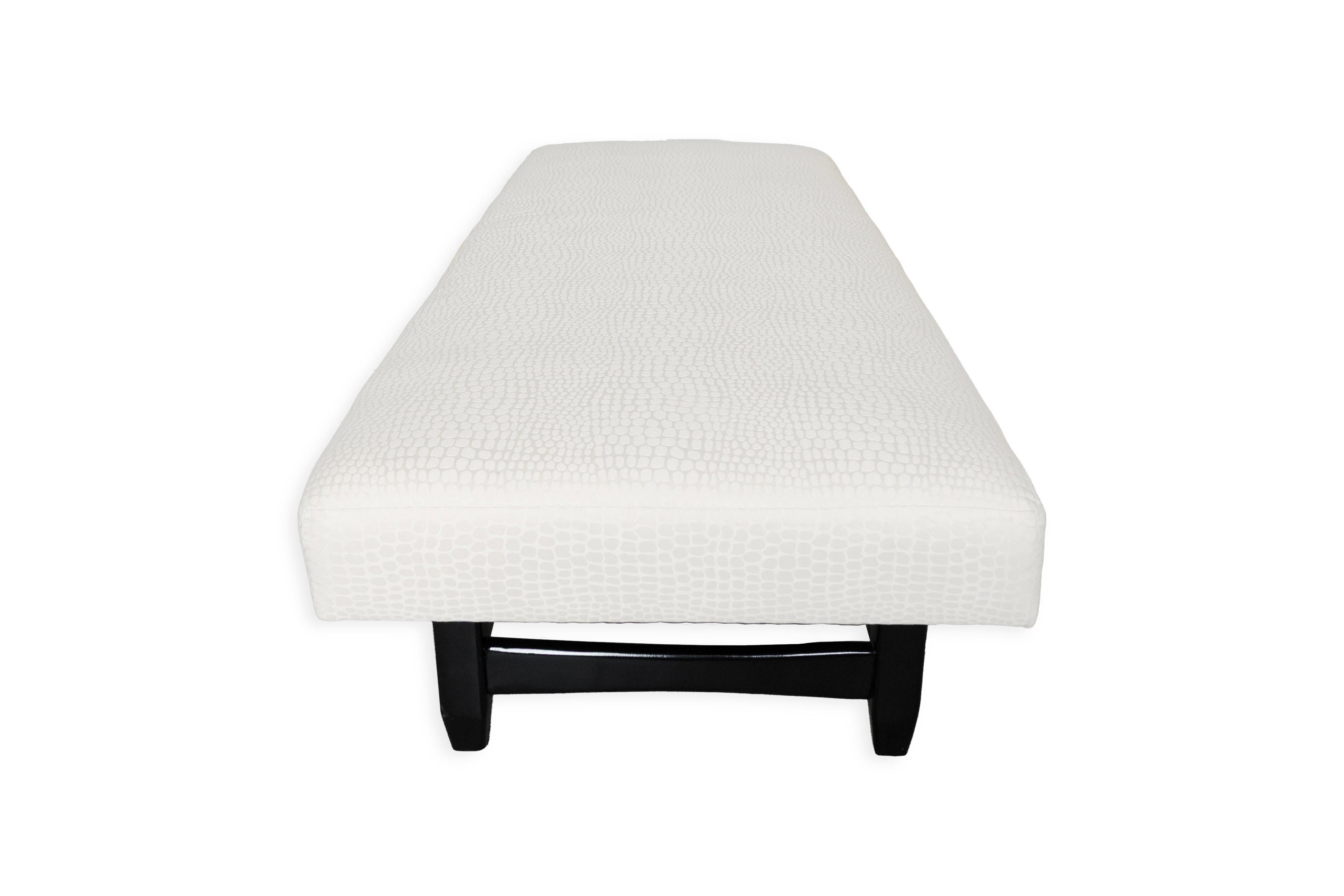 Unknown Contemporary Baker Style Black Wood Upholstered White Crocodile Print Bench For Sale