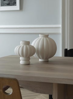 Contemporary 'Balloon Vase 02 Raw White' by Louise Roe