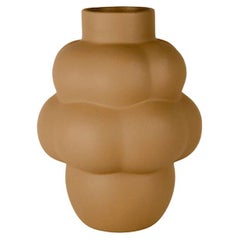 Vase contemporain Balloon 04 Petit de Louise Roe, Sanded Ocker