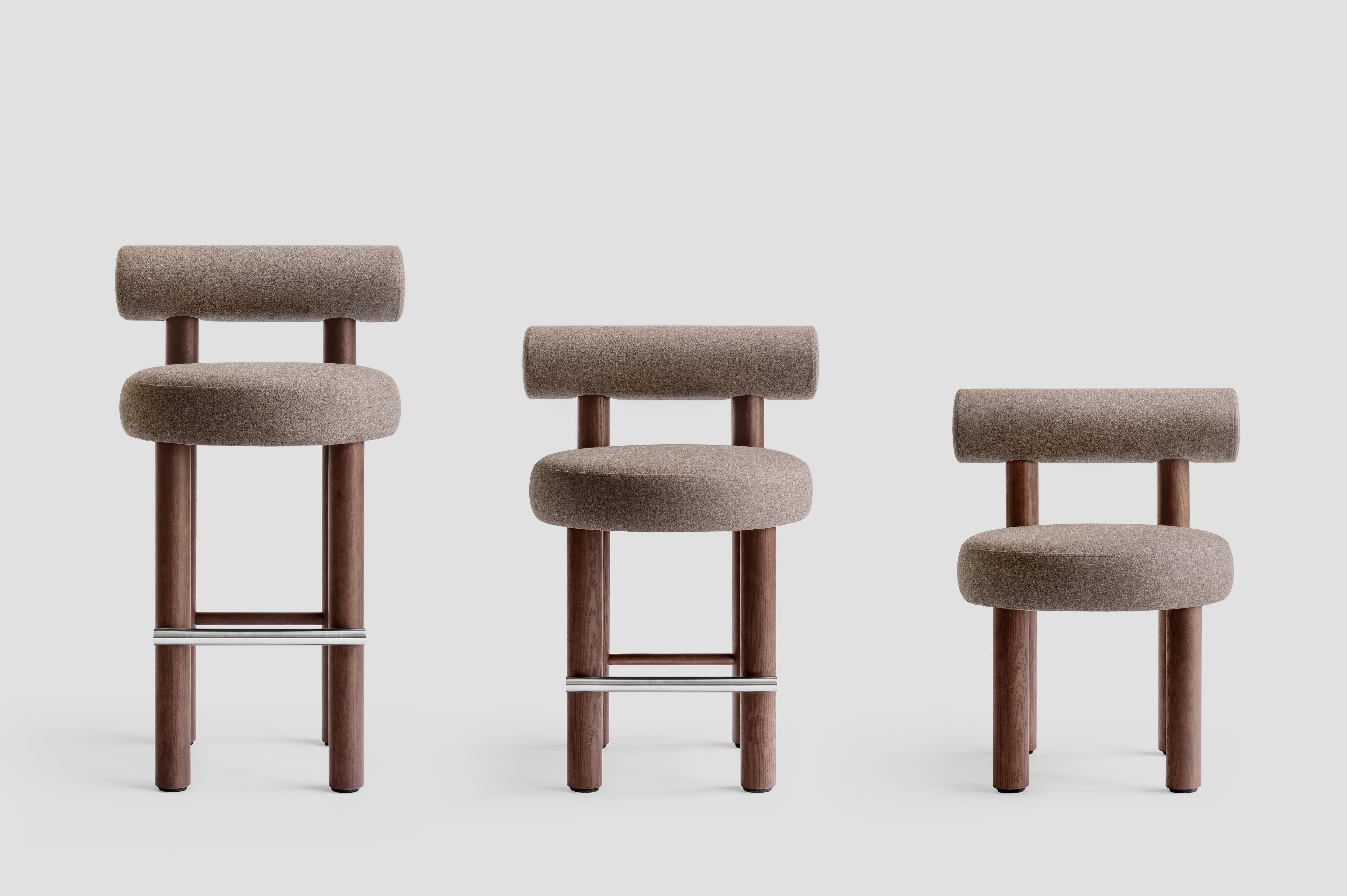 Organic Modern Contemporary Bar Chair 'Gropius CS2' by Noom, Wooden Legs, Woolland-64 For Sale