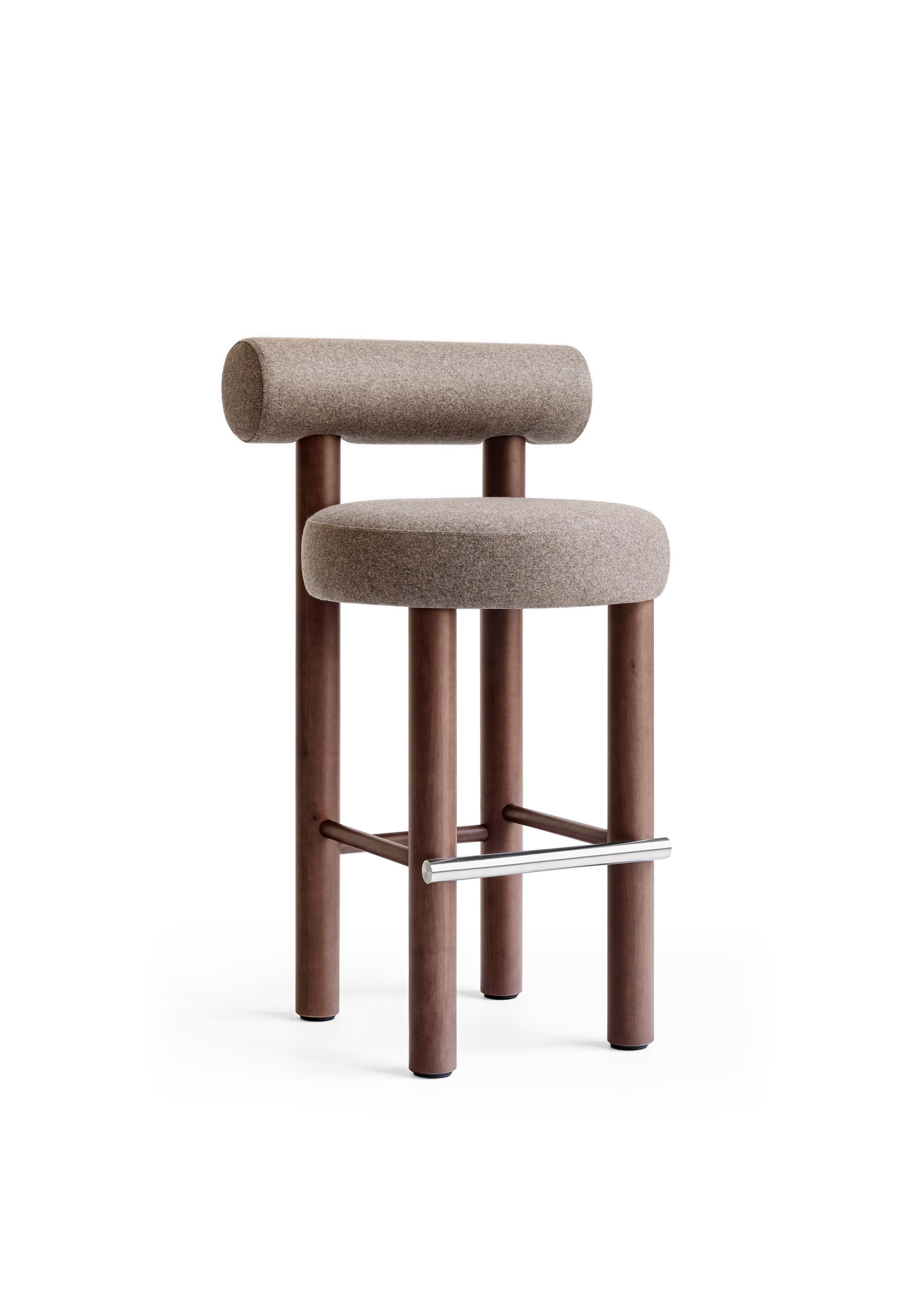 Contemporary Bar Chair 'Gropius CS2' by Noom, Wooden Legs, Woolland-64 In New Condition For Sale In Paris, IDF