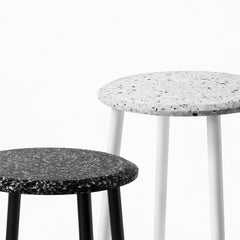 Tabouret de bar contemporain « PING » en terrazzo noir