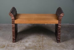 Silla de tocador de diseño contemporáneo con asiento de madera en cobre de Robert Kuo