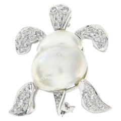 Contemporary Baroque Pearl Diamond 18K White Gold Sea Turtle Brooch Grain Set