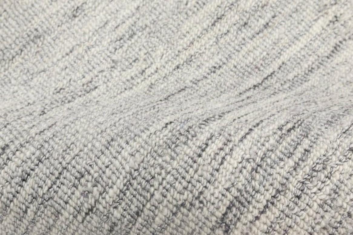 Contemporary Bauer collection grey handmade wool rug by Doris Leslie Blau
Size: 6'6