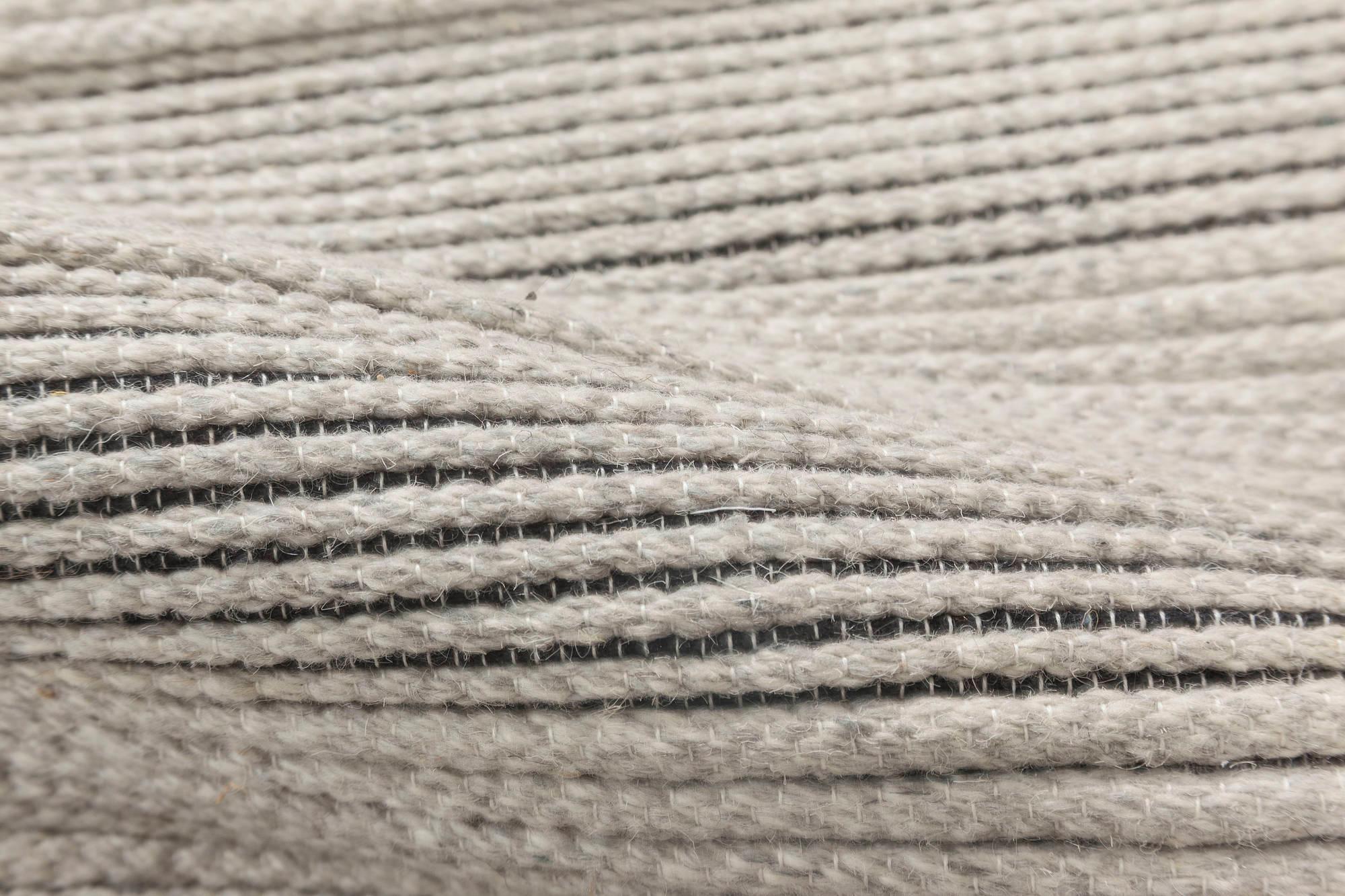 Zeitgenössische Bauer Kollektion Minimalistischer handgefertigter Wollteppich von Doris Leslie Blau
Größe: 6'5