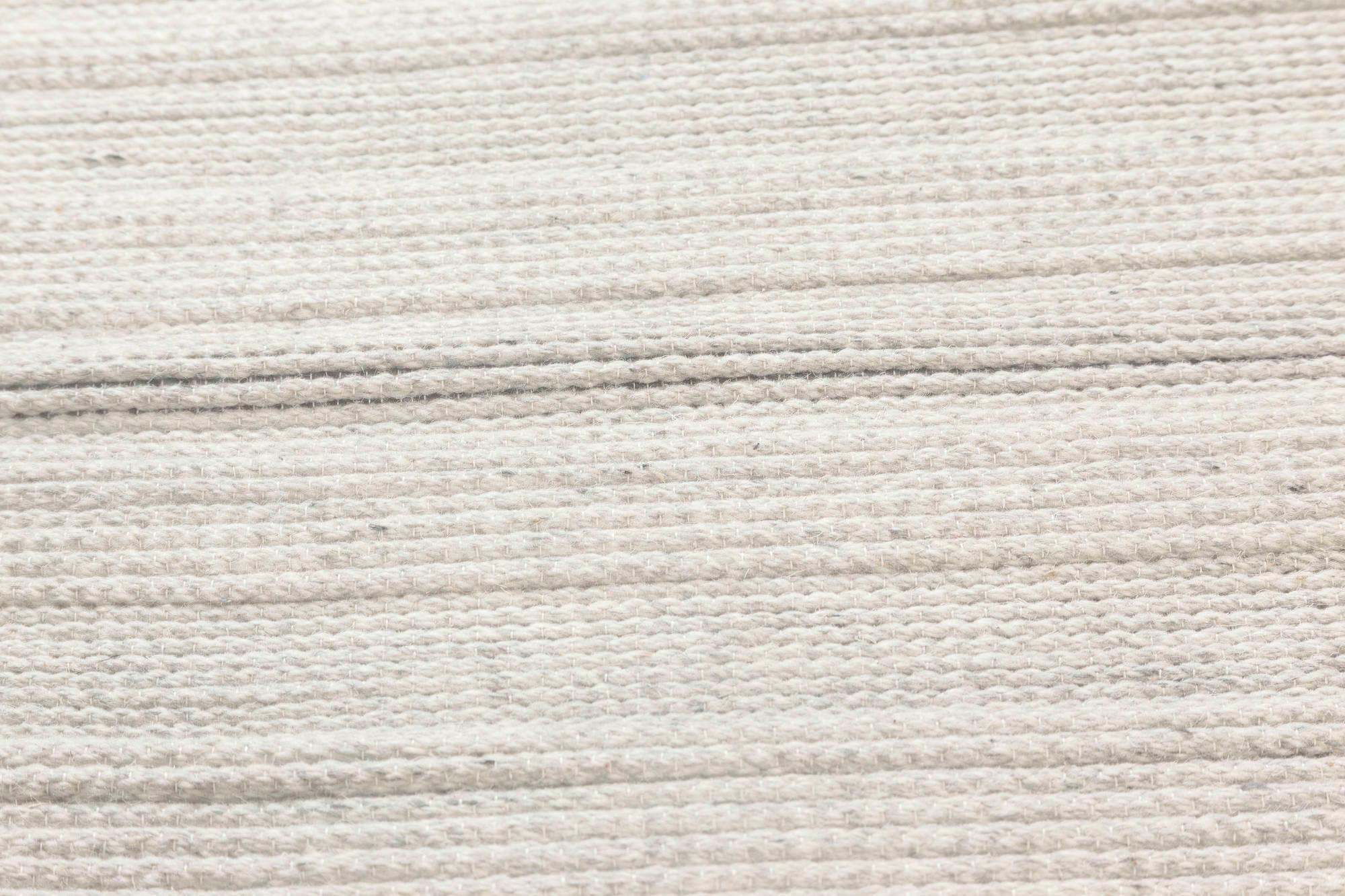 Zeitgenössische Bauer Collection Minimalistischer handgefertigter Wollteppich von Doris Leslie Blau (Moderne) im Angebot