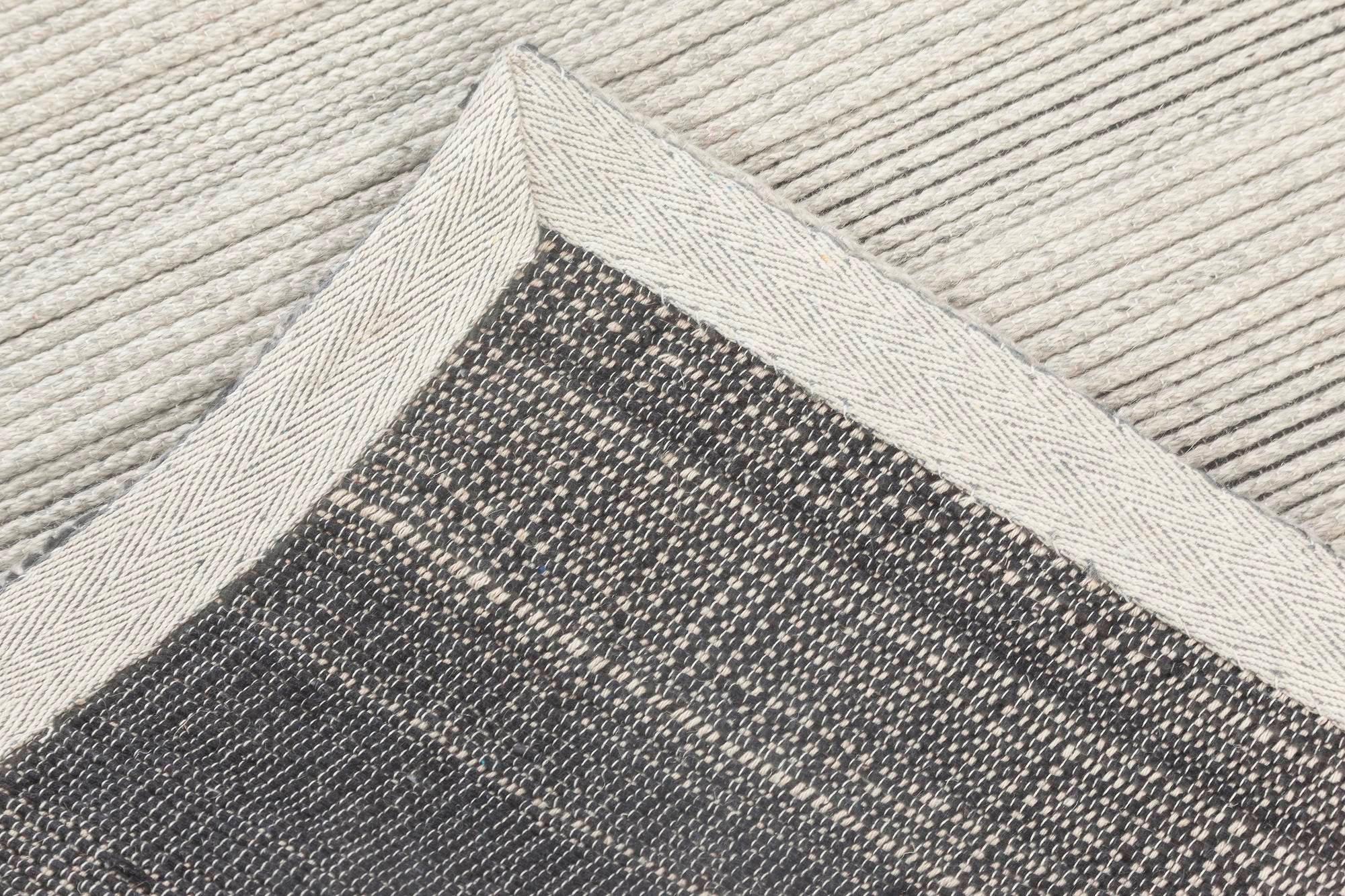 Zeitgenössischer minimalistischer handgefertigter Wollteppich aus der Bauer-Kollektion von Doris Leslie Blau (21. Jahrhundert und zeitgenössisch) im Angebot