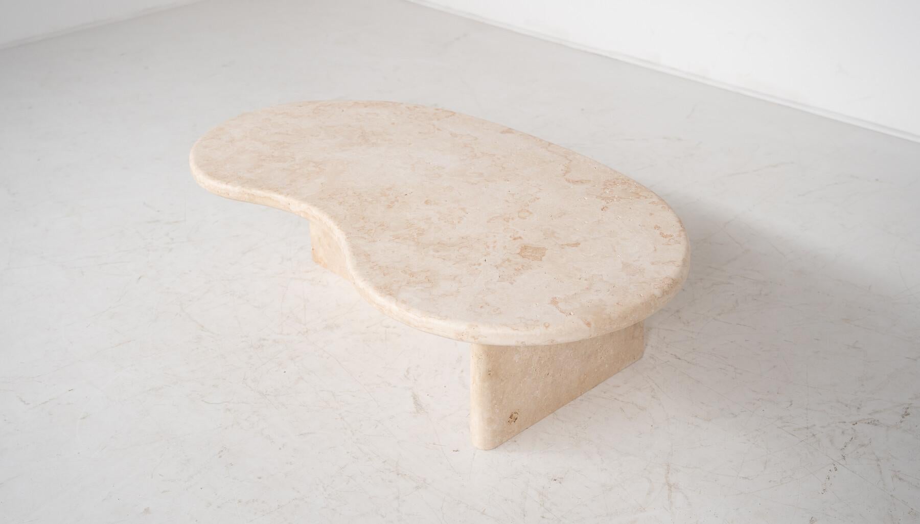 Contemporary Bean Shaped Coffee Table, Travertine In New Condition For Sale In Brussels, BE