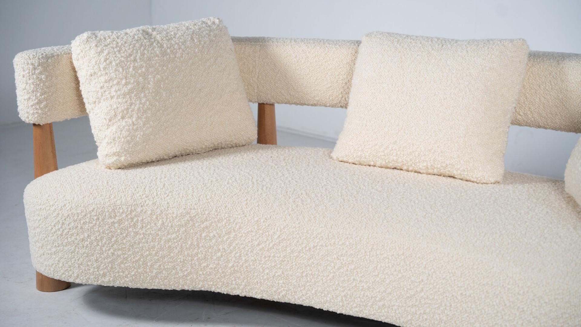 Contemporary Bean Shaped Sofa, White Upholstery, Italy 2