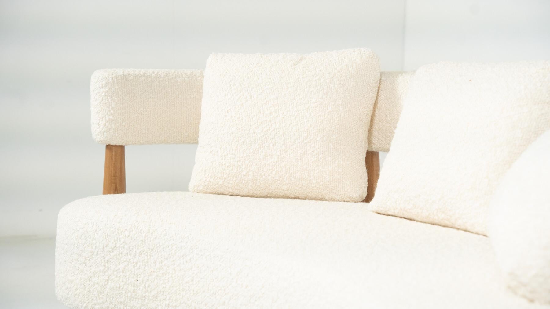 Contemporary Bean Shaped Sofa, weißer Bezug, Italien im Angebot 2