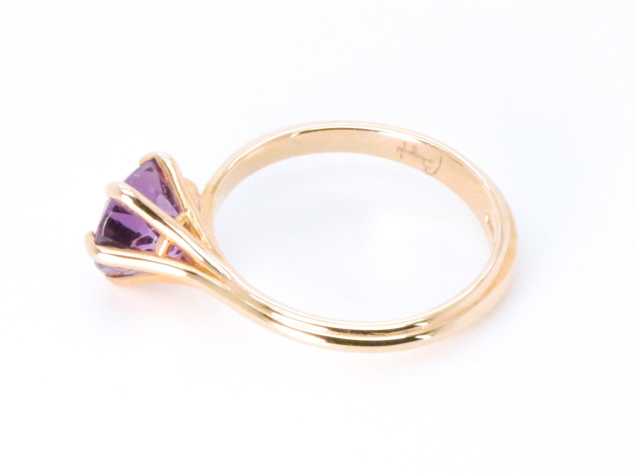 18K Rose Gold Made in Italy Asymmetric Cosmic Stackable Amethyst Cocktail Ring In New Condition For Sale In Milan, IT