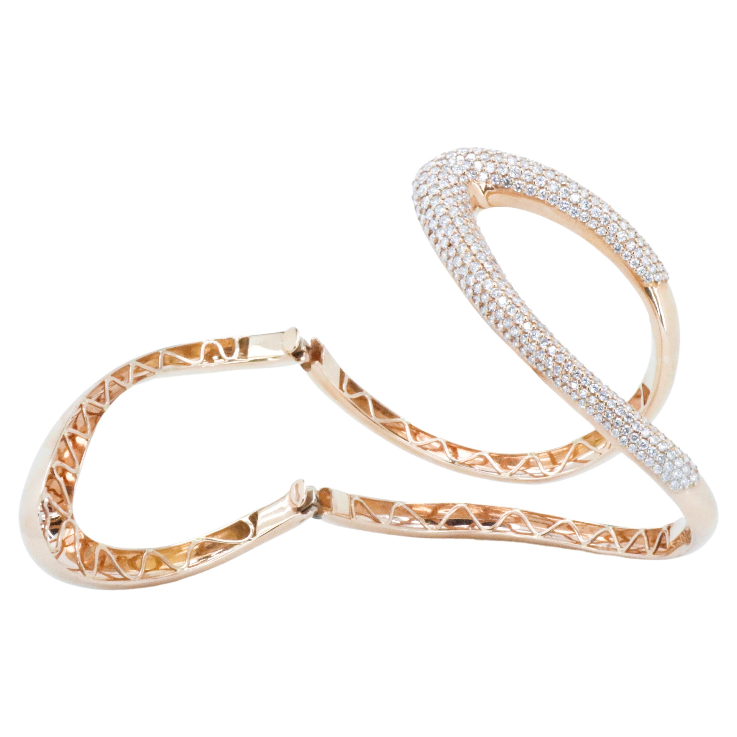 Round Cut Contemporary Beatrice Barzaghi Awarded 9 Ct Diamond Pave Gold Clamper Bracelet For Sale