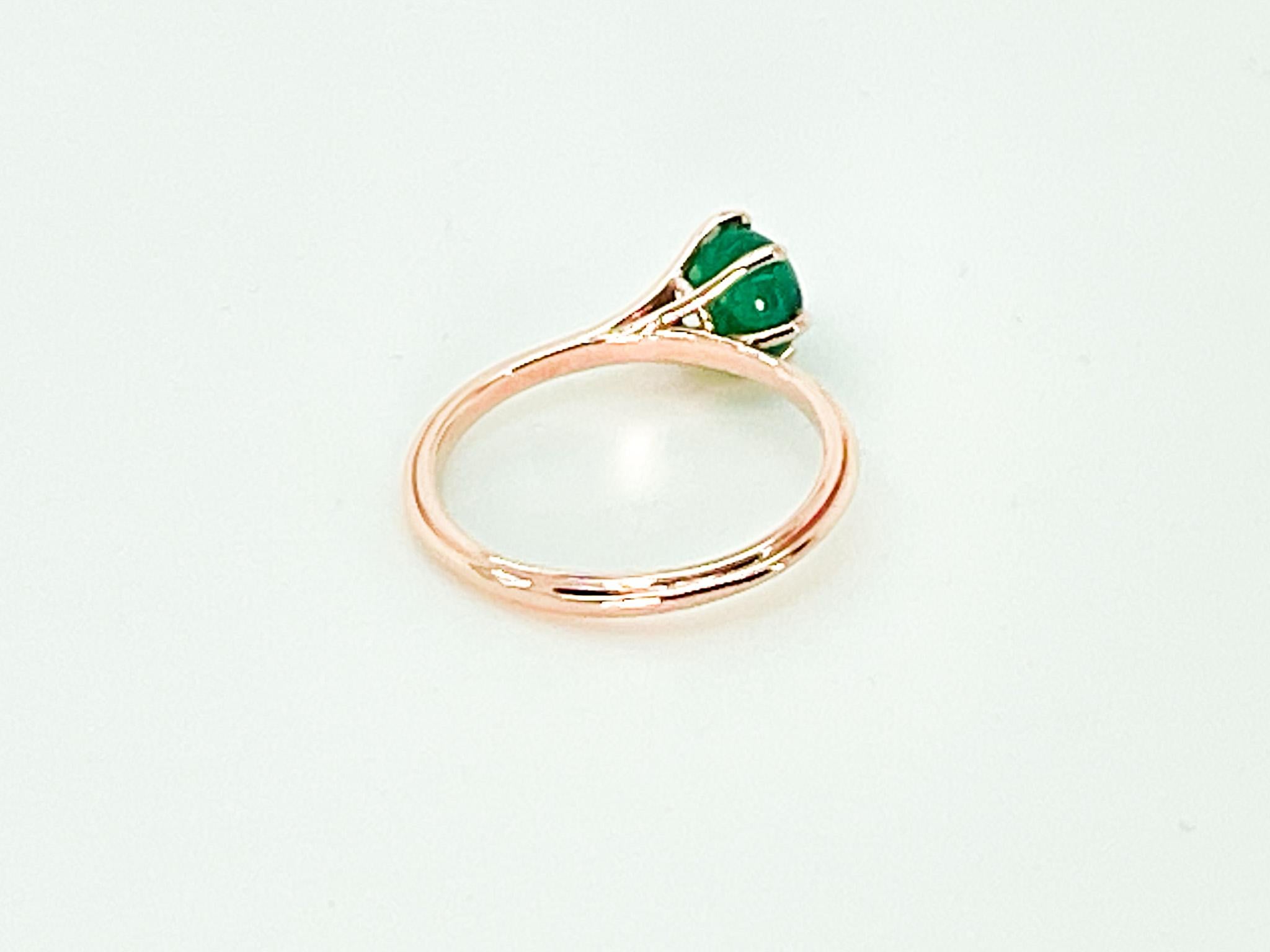1.4 cts Emerald 18K Rose Gold  Asymmetric Cosmic Design Stackable  Cocktail Ring For Sale 4