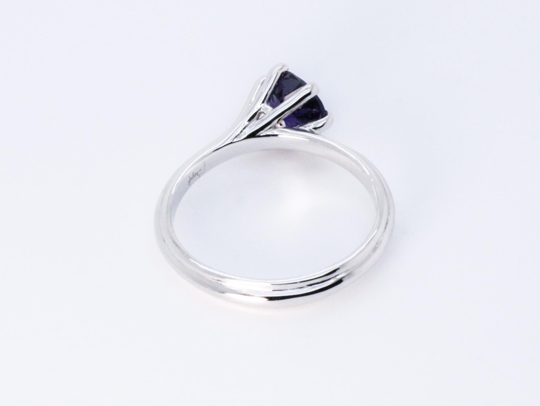 0.85 carats Iolite White Gold Asymmetric Cosmic Design Stackable Cocktail Ring For Sale 2
