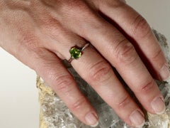 18K White Gold Asymmetric Cosmic Design Stackable Peridot Cocktail Ring