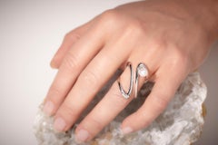 18K White Gold Cosmic Design White Pearl Gemini Beatrice Barzaghi Cocktail Ring