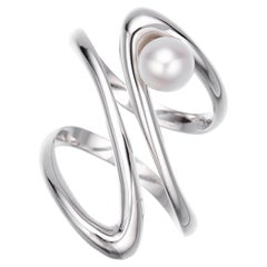 18K White Gold Cosmic Design White Pearl Gemini Beatrice Barzaghi Cocktail Ring