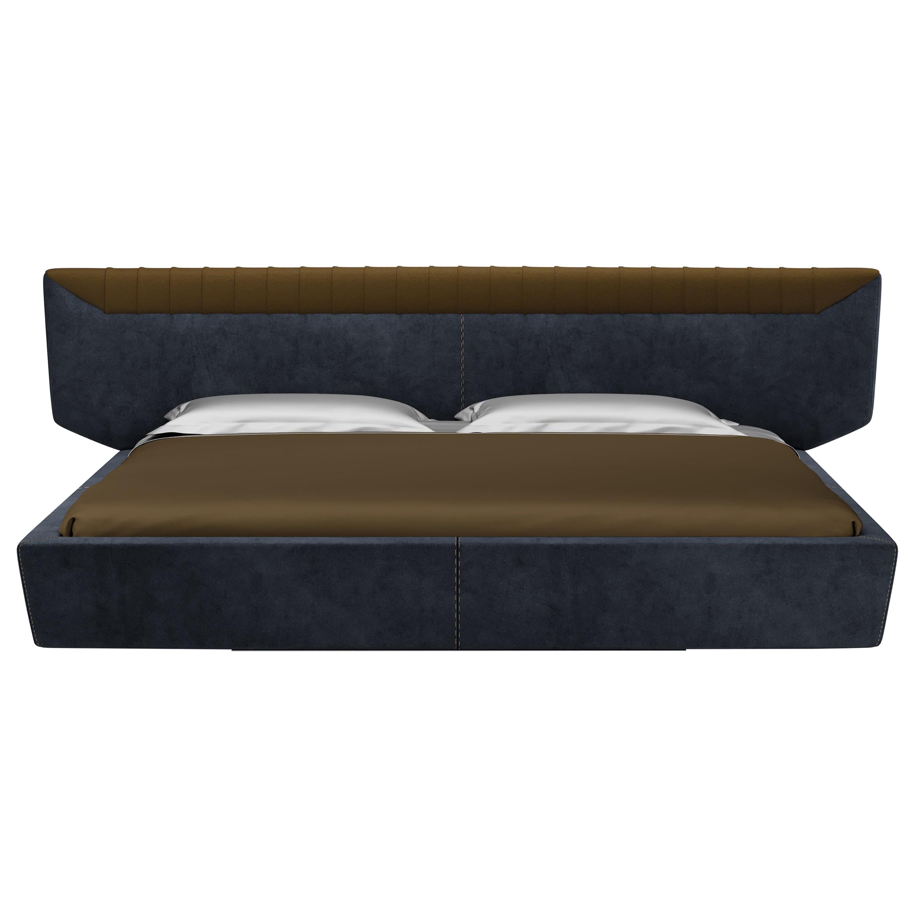 Contemporary Upholstered bed in Nabuk leather and natural leather details For Sale