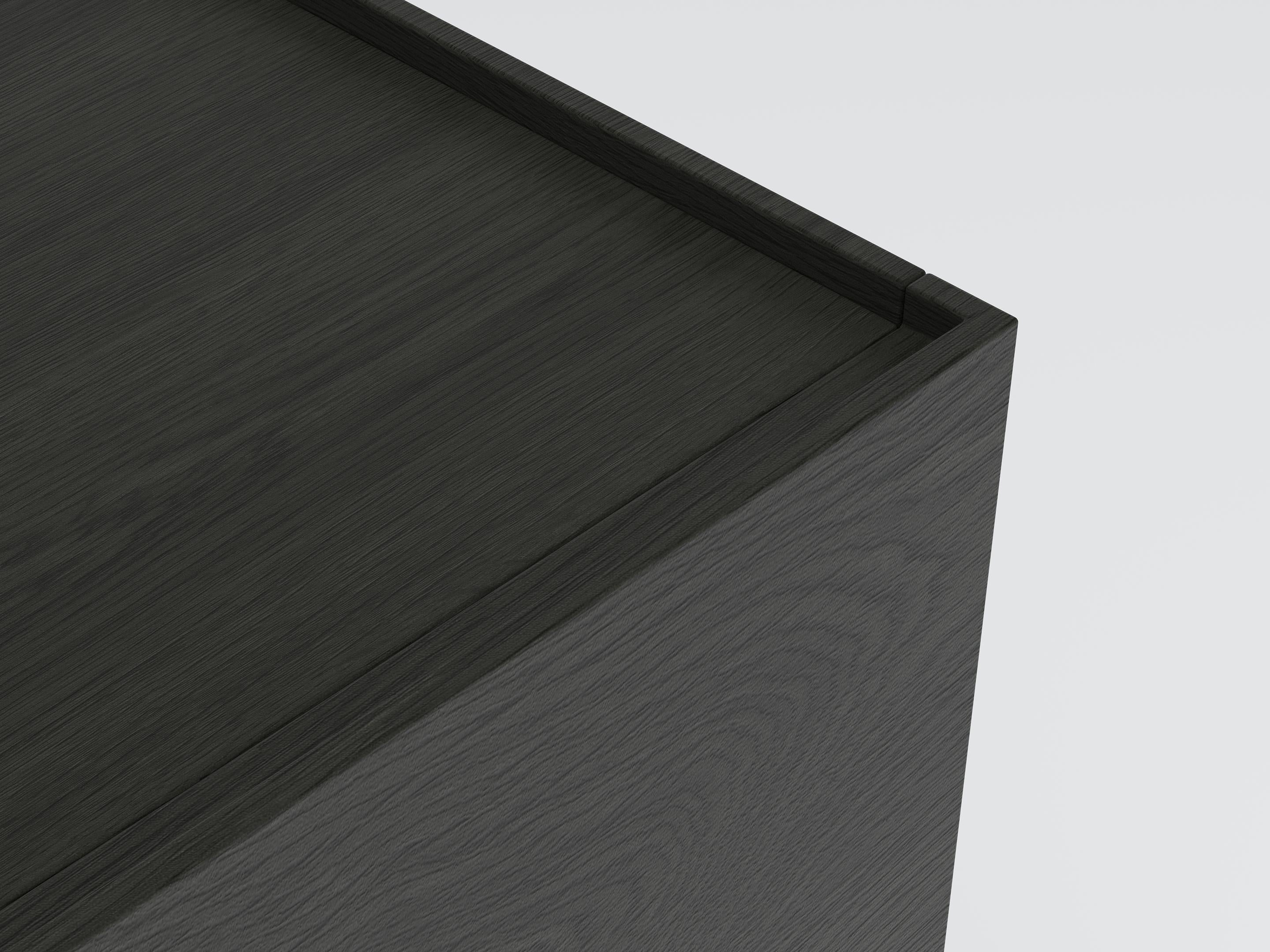 Contemporary Nachttisch 'Minimalista' aus Holz von Palo Nero (Minimalistisch) im Angebot