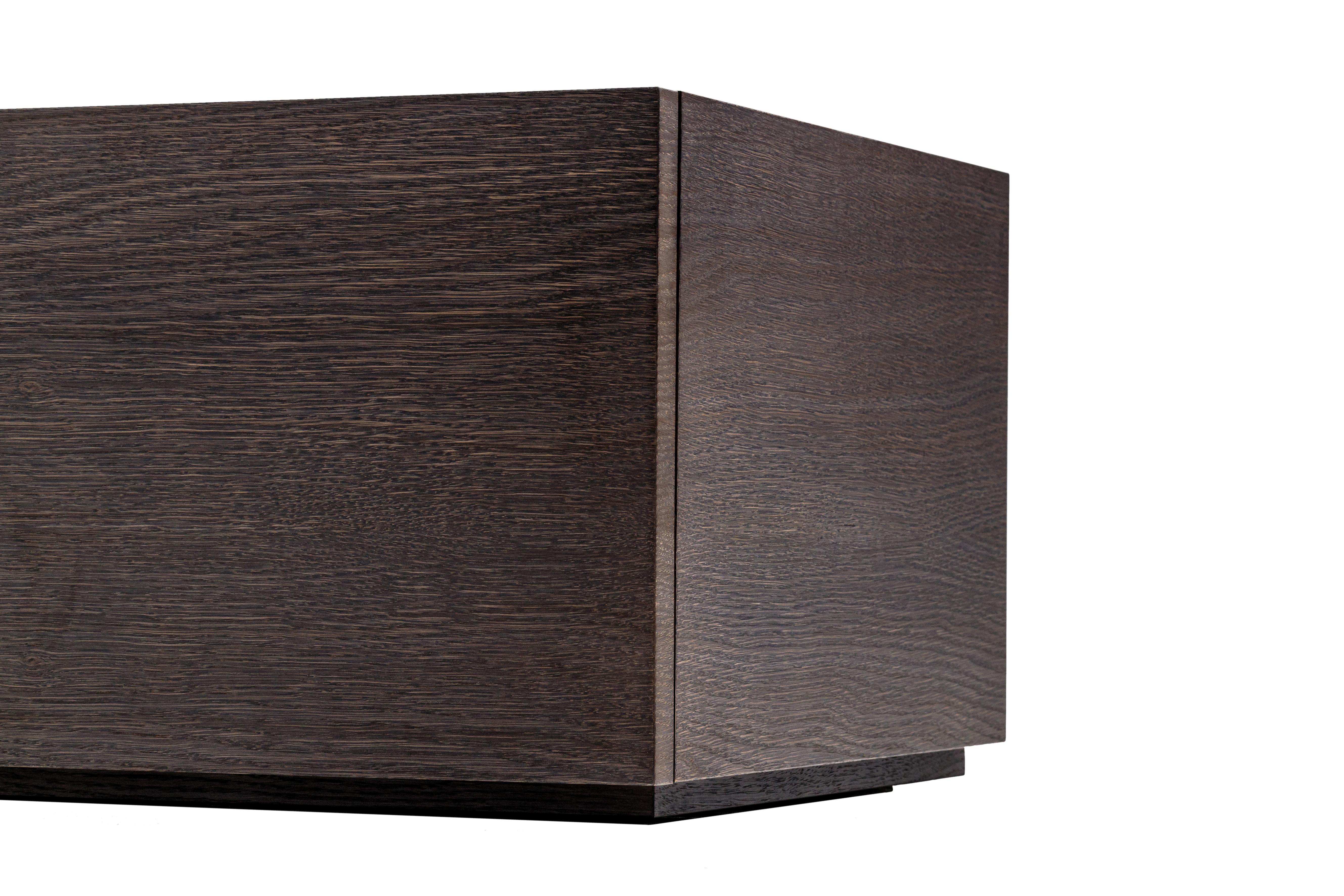 Contemporary Nachttisch 'Minimalista' aus Holz von Palo Nero im Angebot 6