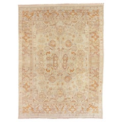 Tapis Oushak beige contemporain de style abstrait et floral