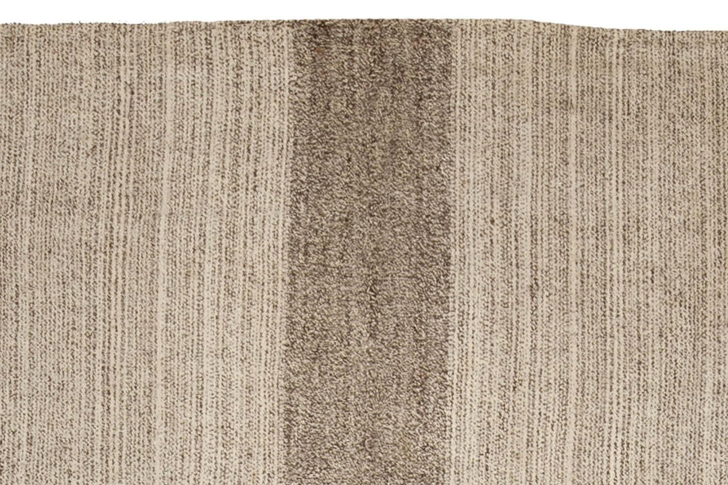 Zeitgenössischer persischer Kelim-Wollteppich in Beige und Braun von Doris Leslie Blau (Handgeknüpft) im Angebot