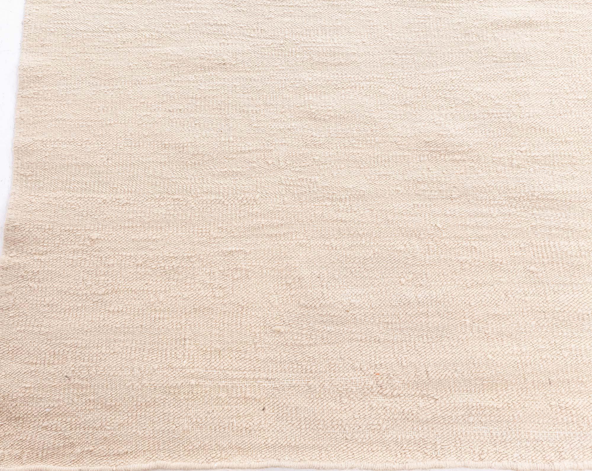 Zeitgenössischer Flachgewebe-Teppich in Beige von Doris Leslie Blau (21. Jahrhundert und zeitgenössisch) im Angebot