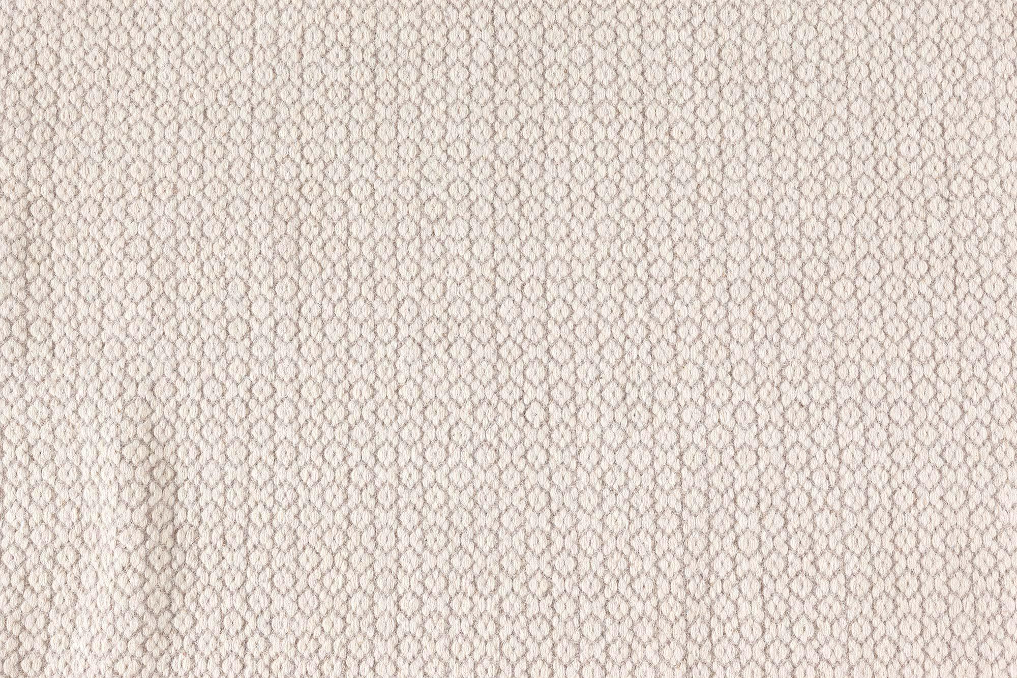 Contemporary beige flat-weave wool rug by Doris Leslie Blau.
Size: 14'2