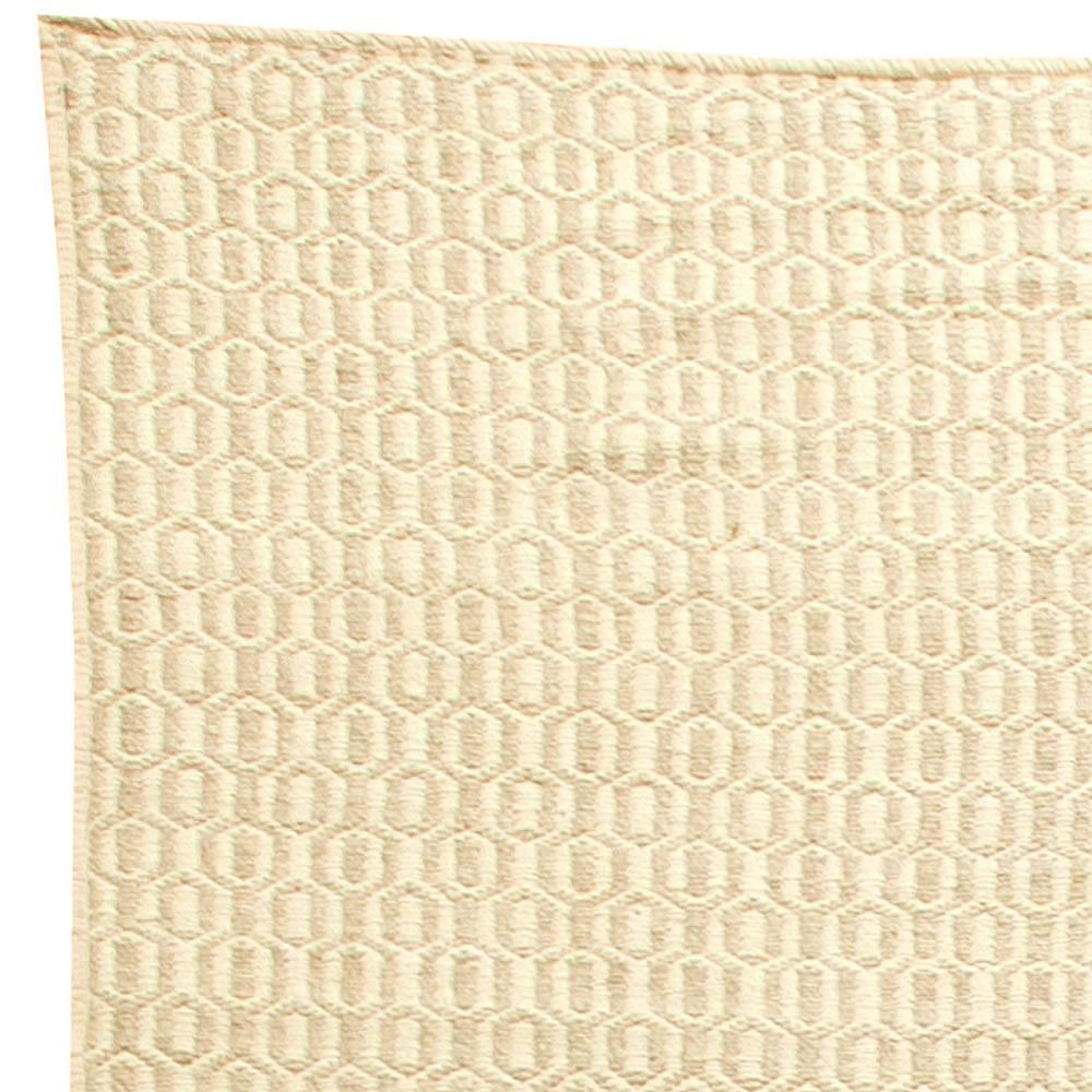 Zeitgenössischer beigefarbener Flachgewebe-Wollteppich von Doris Leslie Blau im Zustand „Neu“ im Angebot in New York, NY