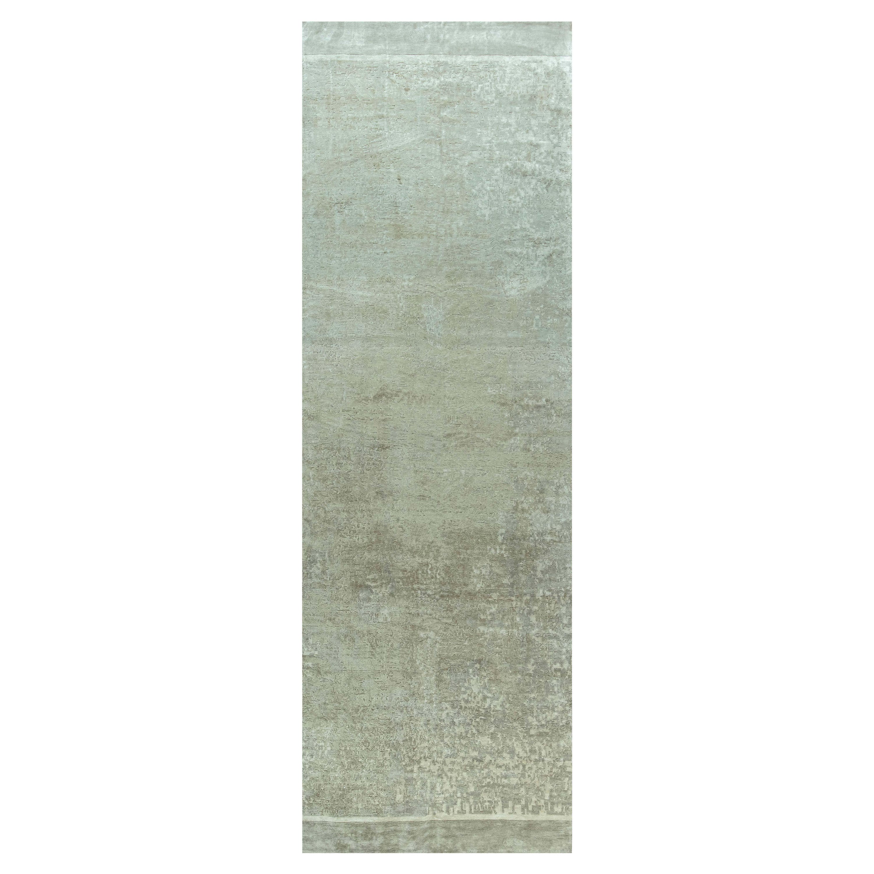 Runner contemporaneo beige in lana e seta annodato a mano di Doris Leslie Blau