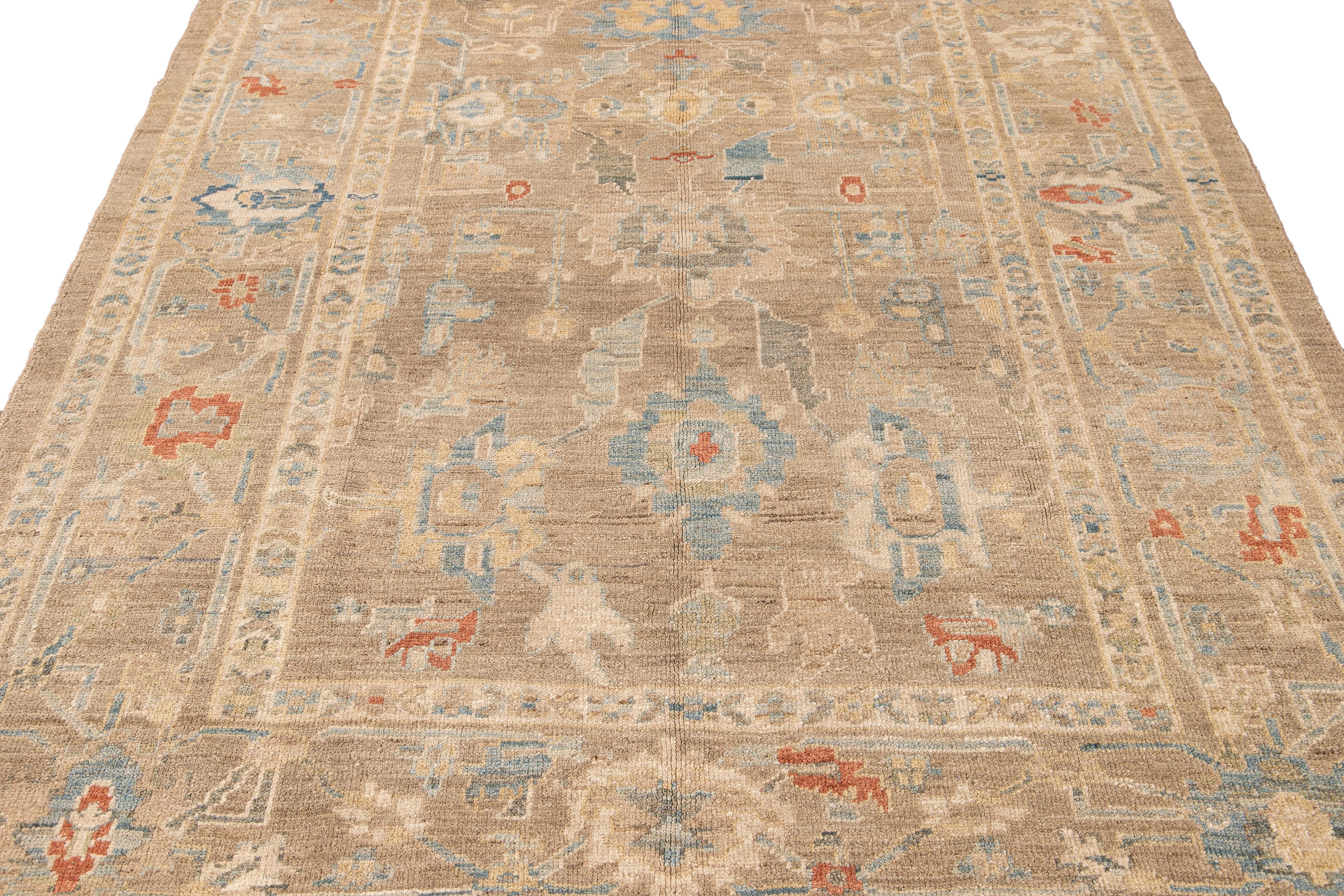 Persian Contemporary Beige Sultanabad Handmade Floral Wool Rug For Sale