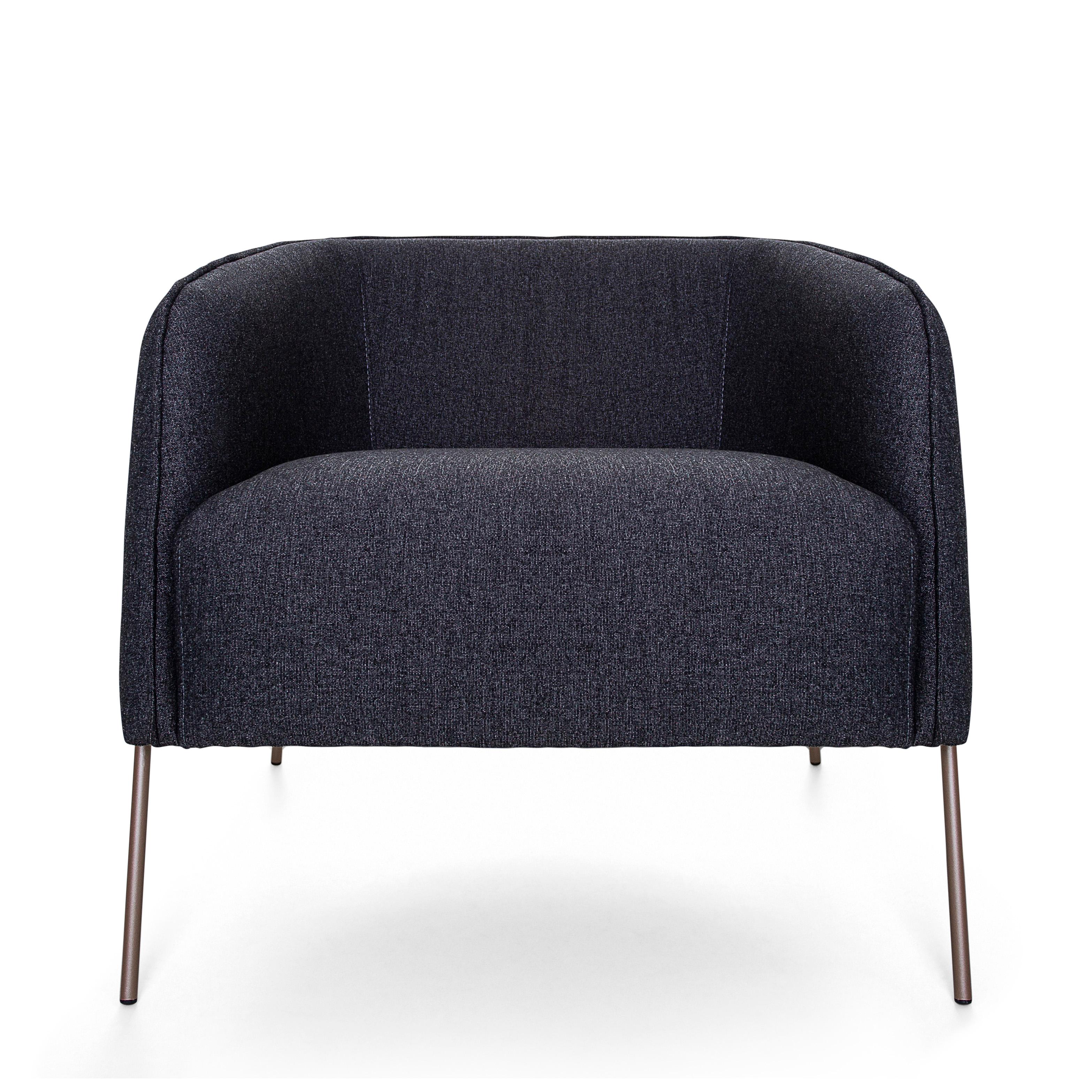 Notre équipe créative d'Uultis a créé cet incroyable fauteuil rembourré, le meuble idéal pour vous offrir le confort et l'adaptation parfaite à une variété d'environnements, y compris les salons, les bureaux et les chambres à coucher, pour ajouter