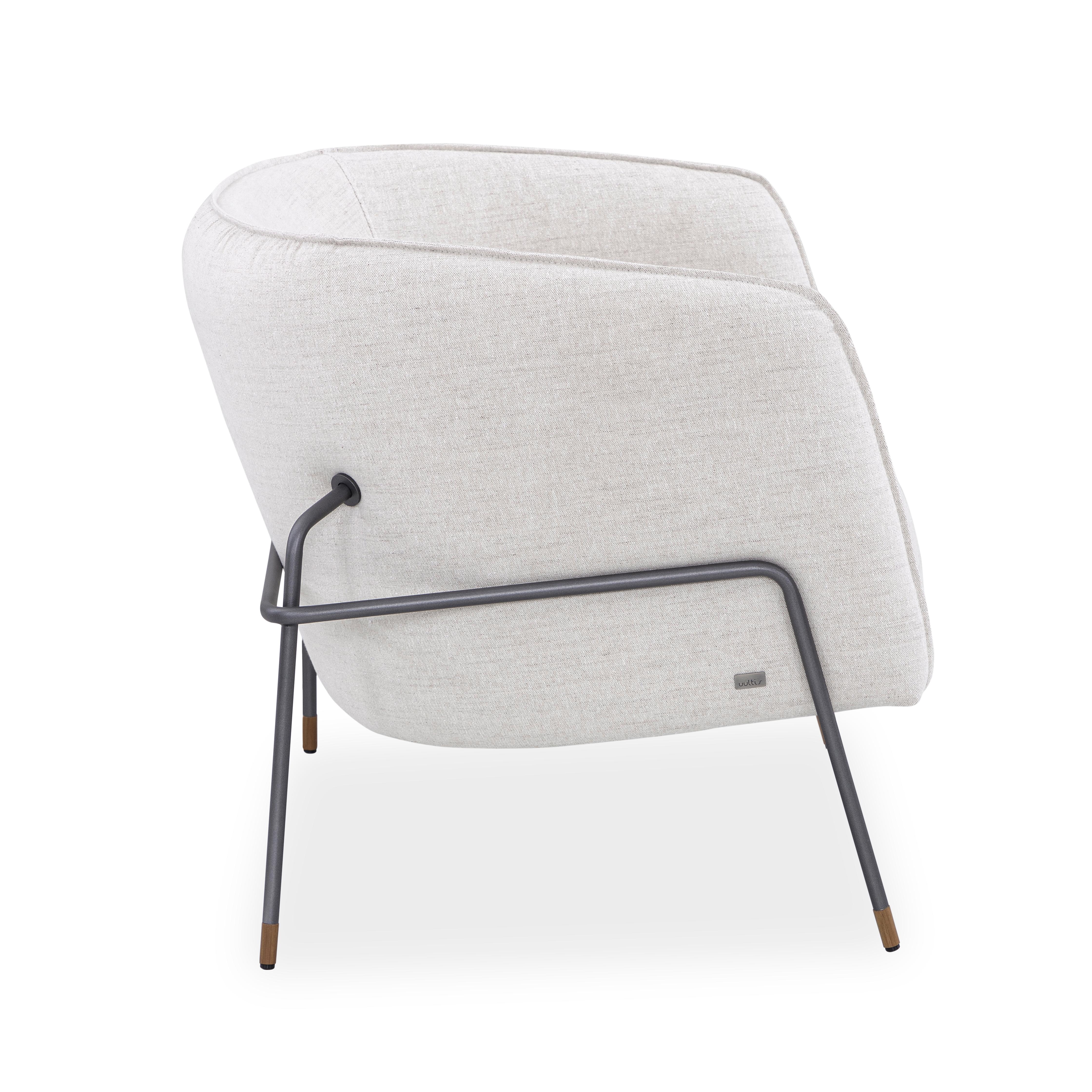 Contemporary Bella Armchair Featuring Metal Frame and Ivory Fabric For Sale 4