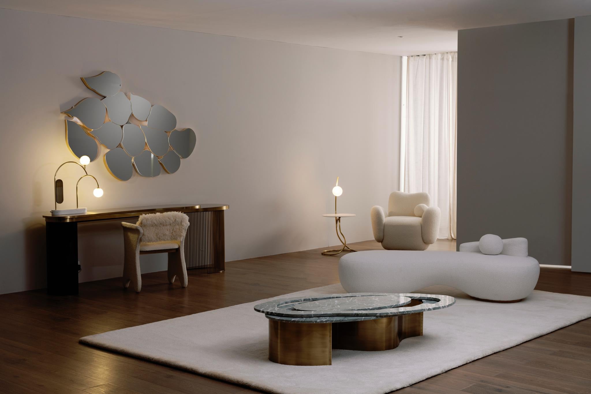 Table basse contemporaine Benagil, laiton, verre Ambar, fait main par Greenapple en vente 12