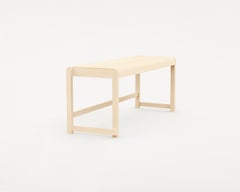 Banco contemporáneo '01' by FRAMA, Abedul natural