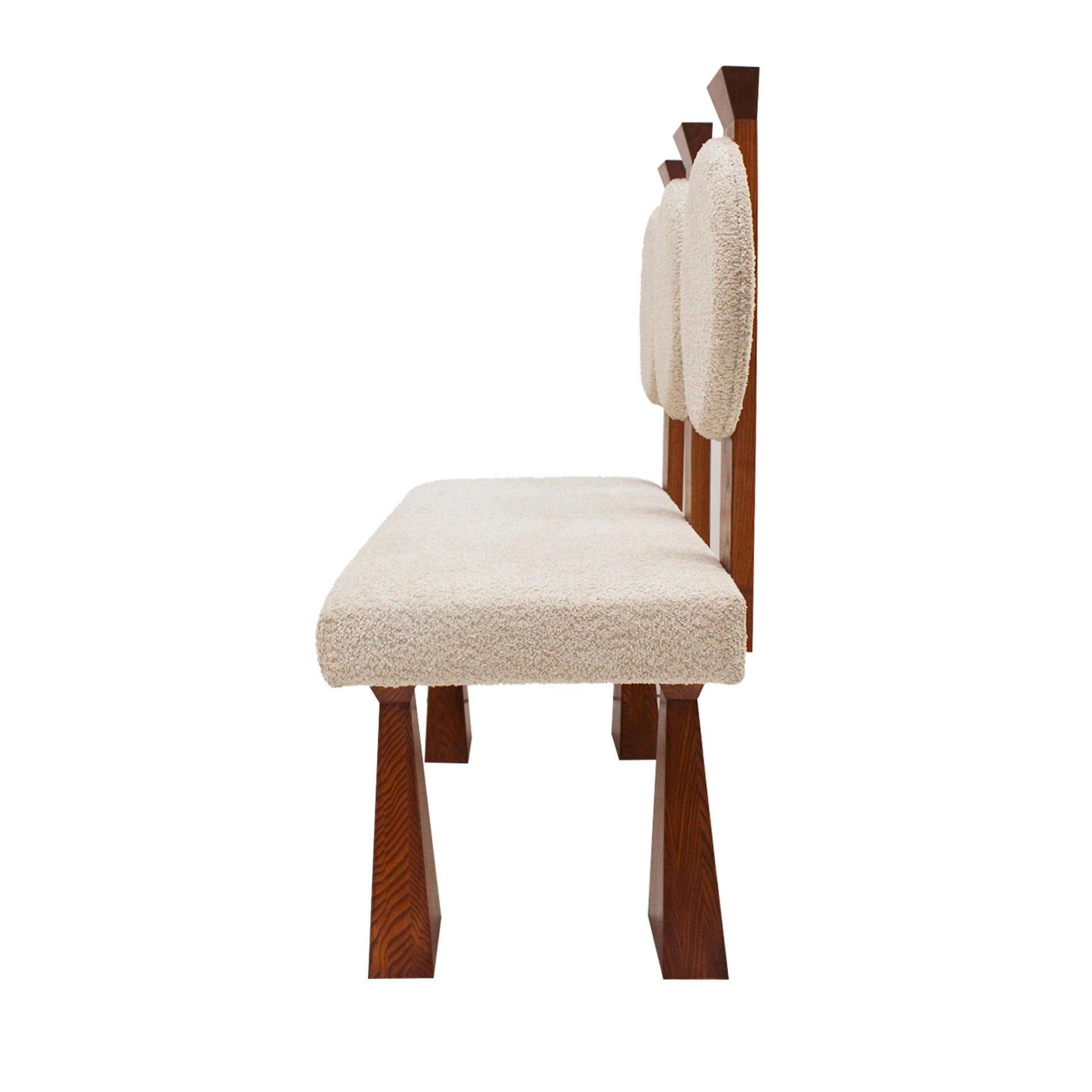 Italiano Panchina contemporanea in Oak massiccio e Bouclé di lana, Italia in vendita